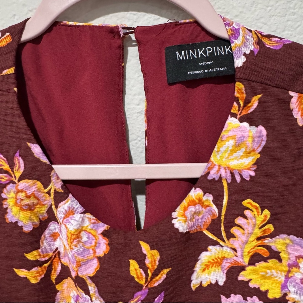 REVOLVE MINKPINK FLORAL LINEN DRESS CUTOUT LONG SLEEVES BROWN MEDIUM LIGHTWEIGHT - Picture 3 of 7